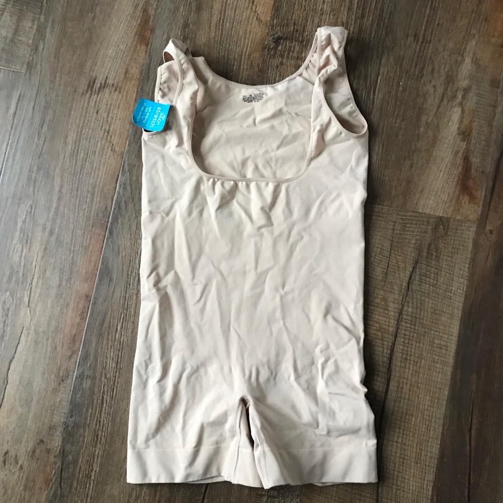 NWOT Open Bust Control Body Shaper